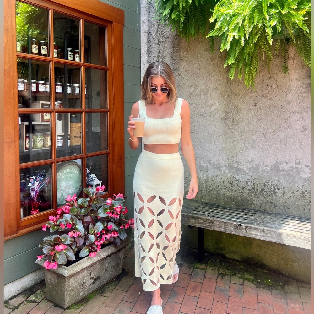 Two piece skirt set